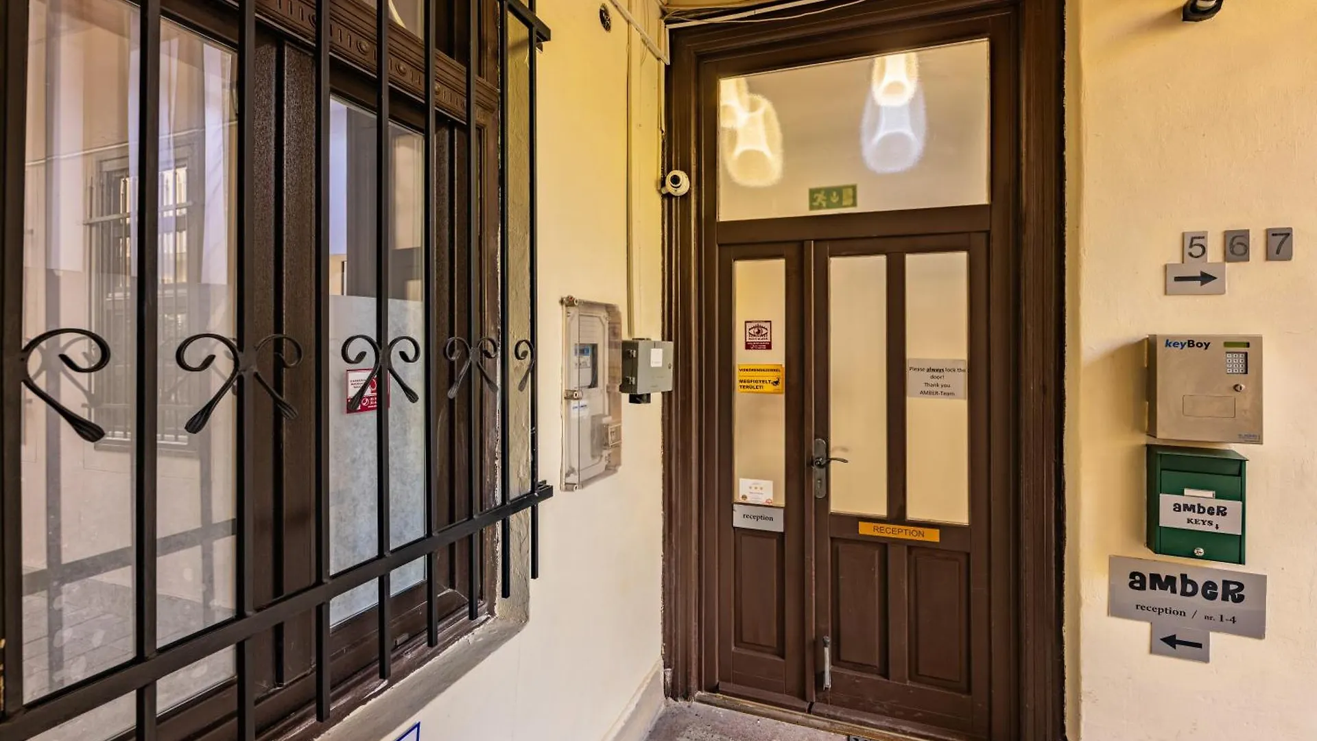 Aparthotel Amber Gardenview Studios Downtown Budapest