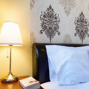 Trendy Deluxe **** Budapest