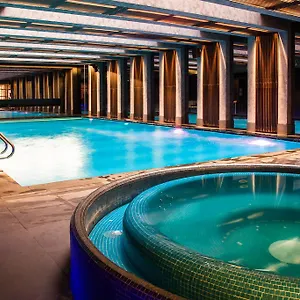 Gardens & Wellness **** Budapest