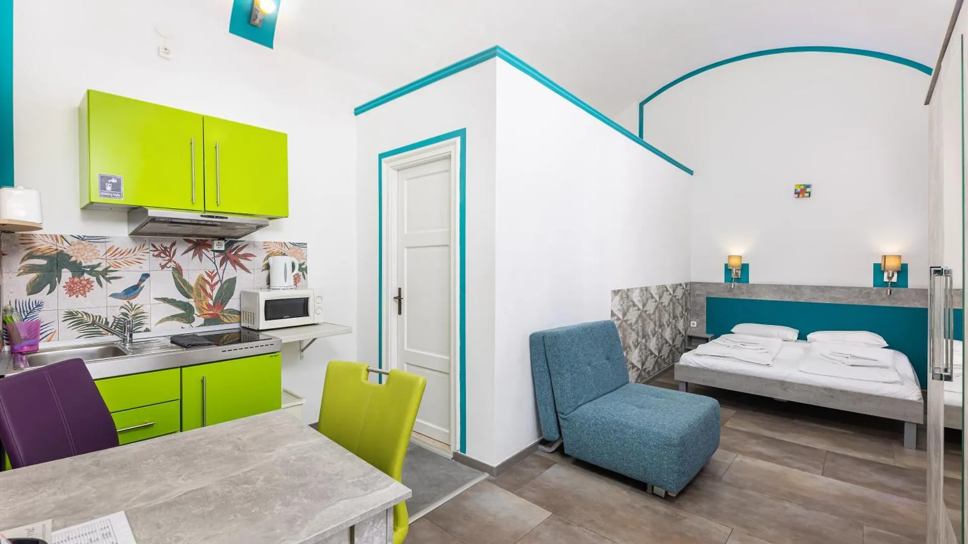 Amber Gardenview Studios Downtown Budapest 3*,