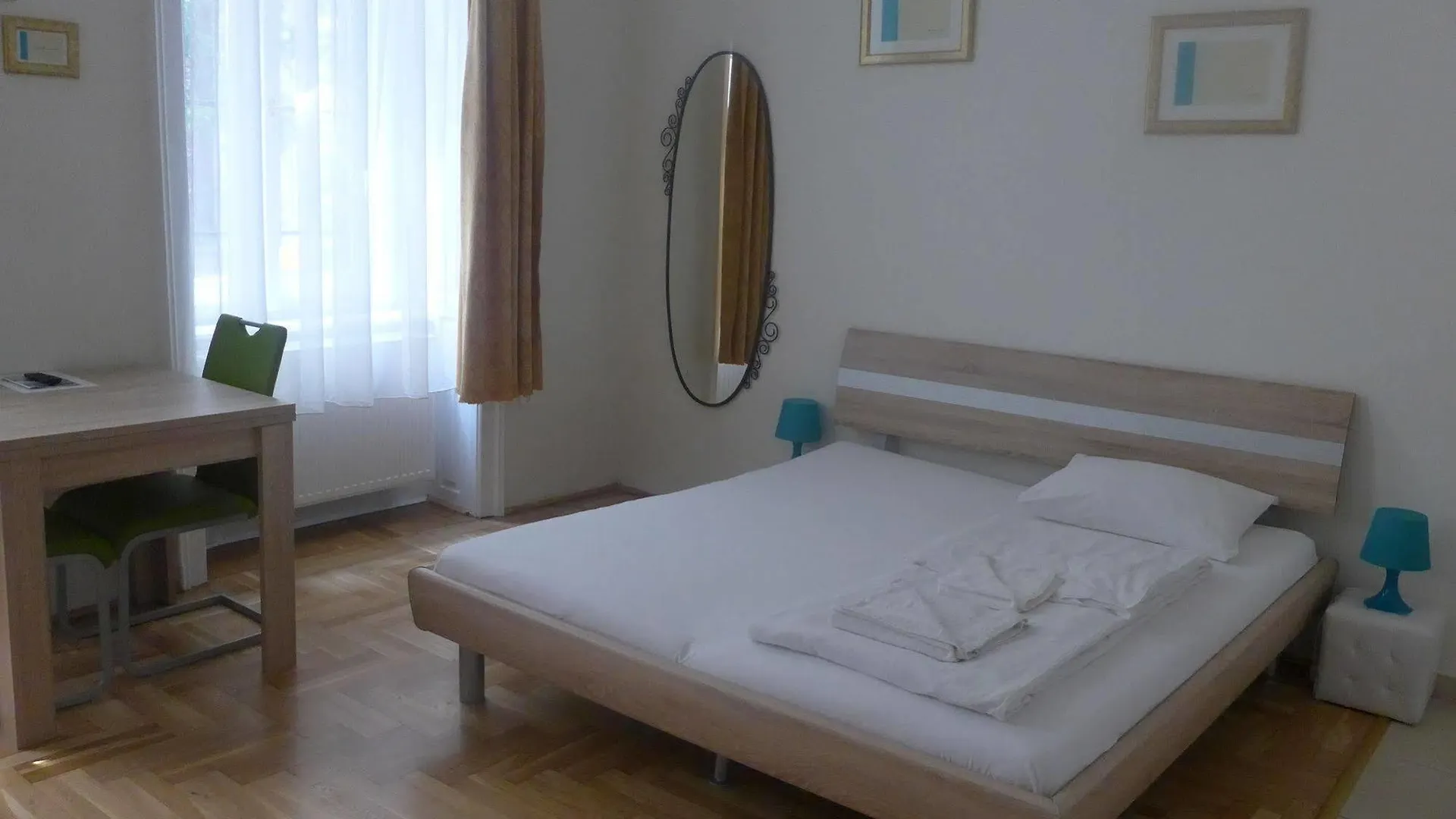 Amber Gardenview Studios Downtown Budapest