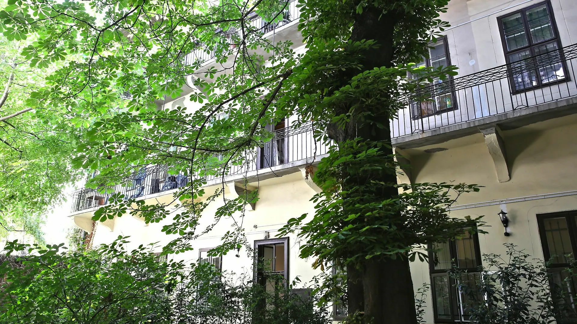 Appart hôtel Amber Gardenview Studios Downtown Budapest